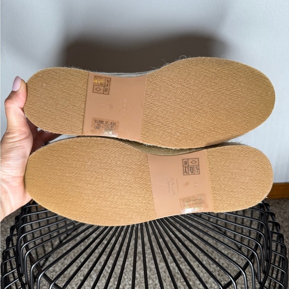 Stuart Weitzman Daryl Espadrille Sneakers White Size 9.5 Like New Condition - Picture 7 of 9